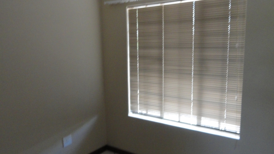 To Let 2 Bedroom Property for Rent in Die Bult North West